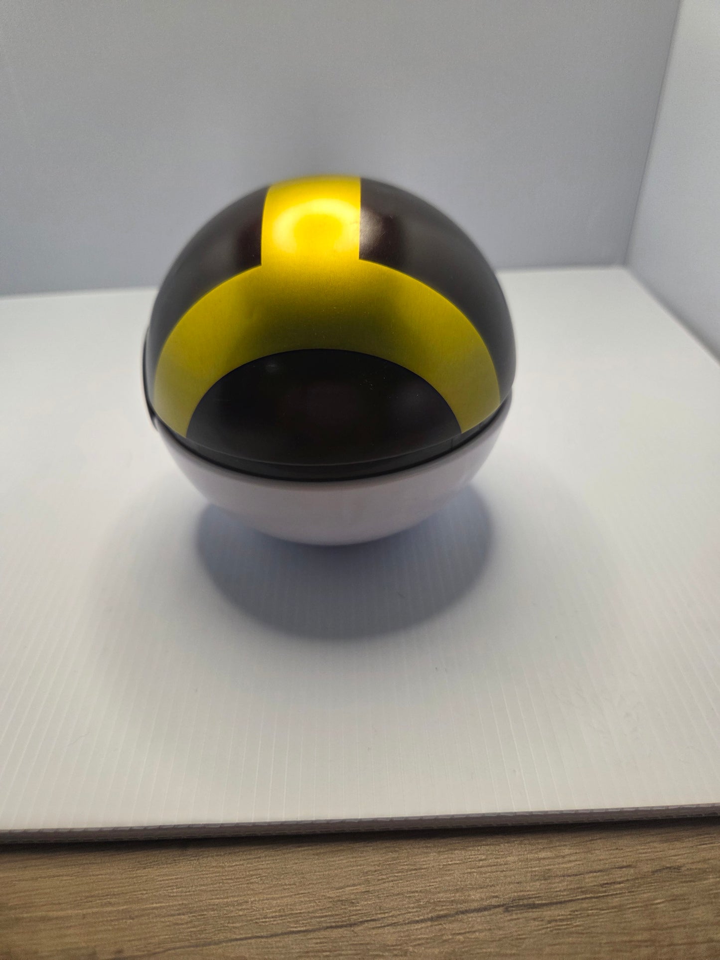 Pokémon Ultra Ball Tin-EMPTY