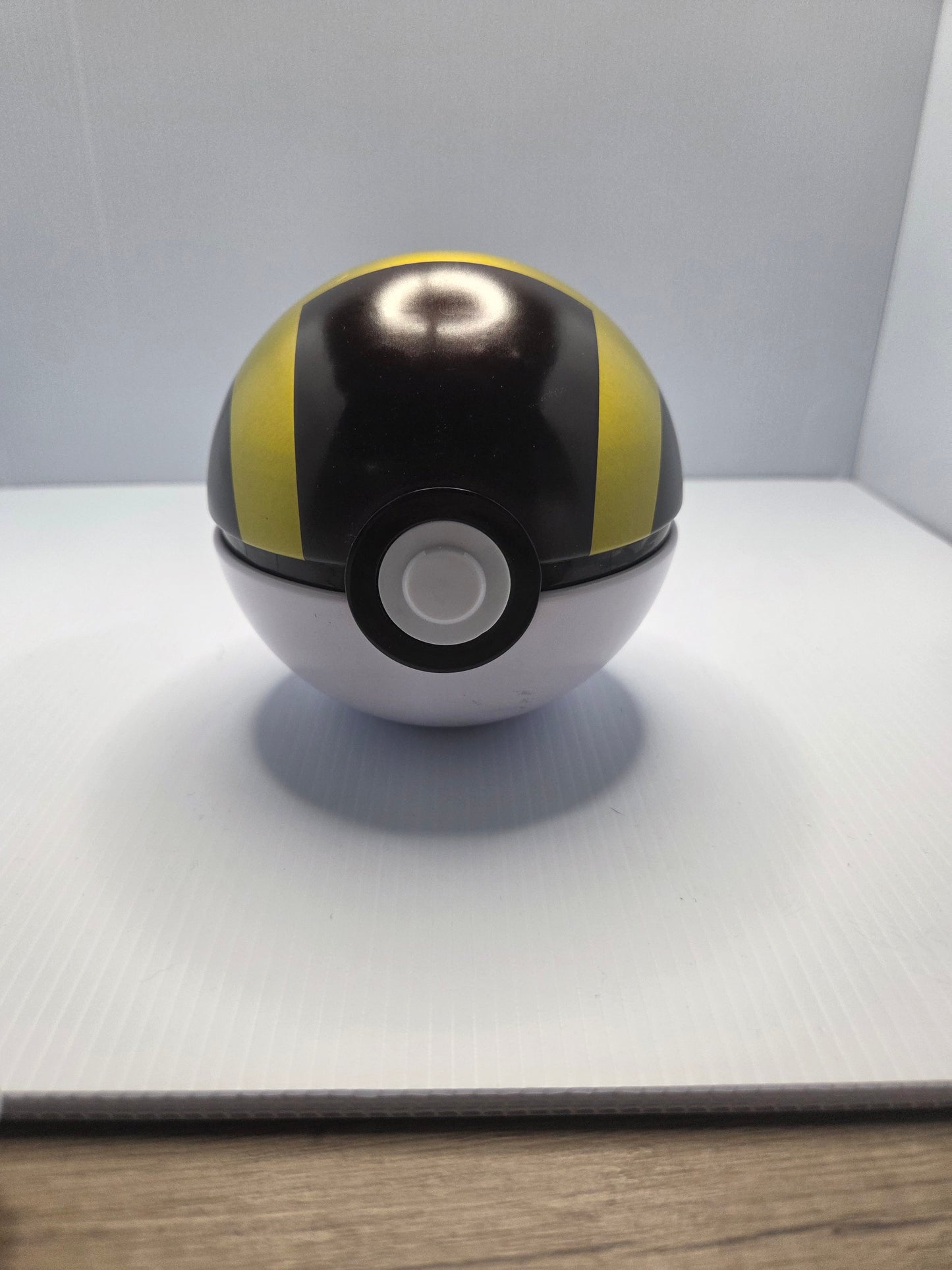 Pokémon Ultra Ball Tin-EMPTY